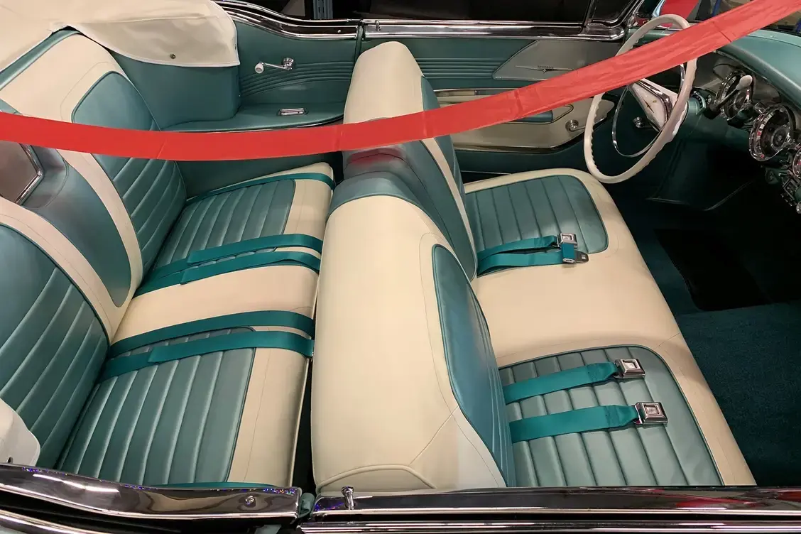 Xmas interior 3 jpg Xmas interior 3 jpg